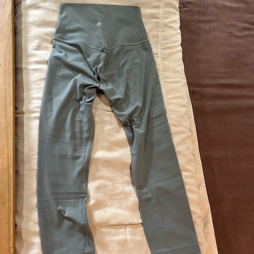 Lululemon Capri Leggings